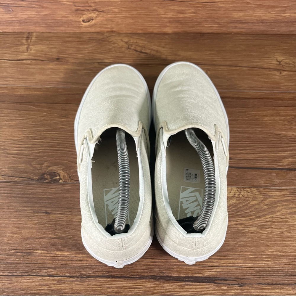 VANS Paisley Tan Leather Slip-On Shoes Sneakers Women’s Size 8.5 - Picture 5 of 11